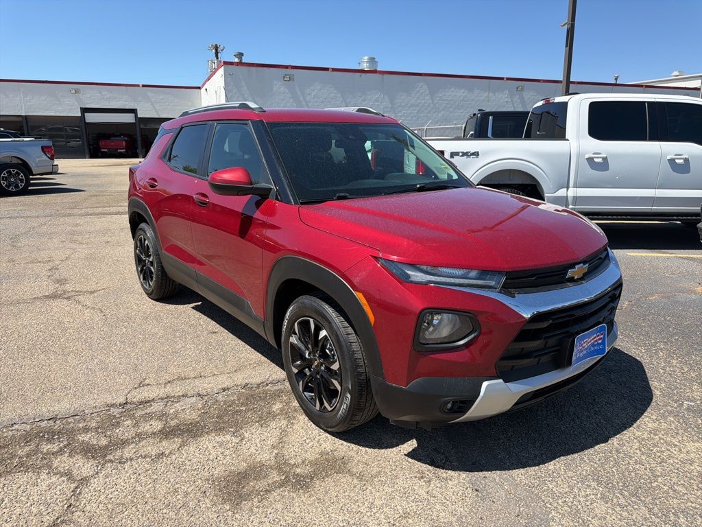Scarlet Red Metallic 2021 Chevrolet Trailblazer LT FWD SUV / Crossover Front-Wheel Drive Continuously Variable Transmission