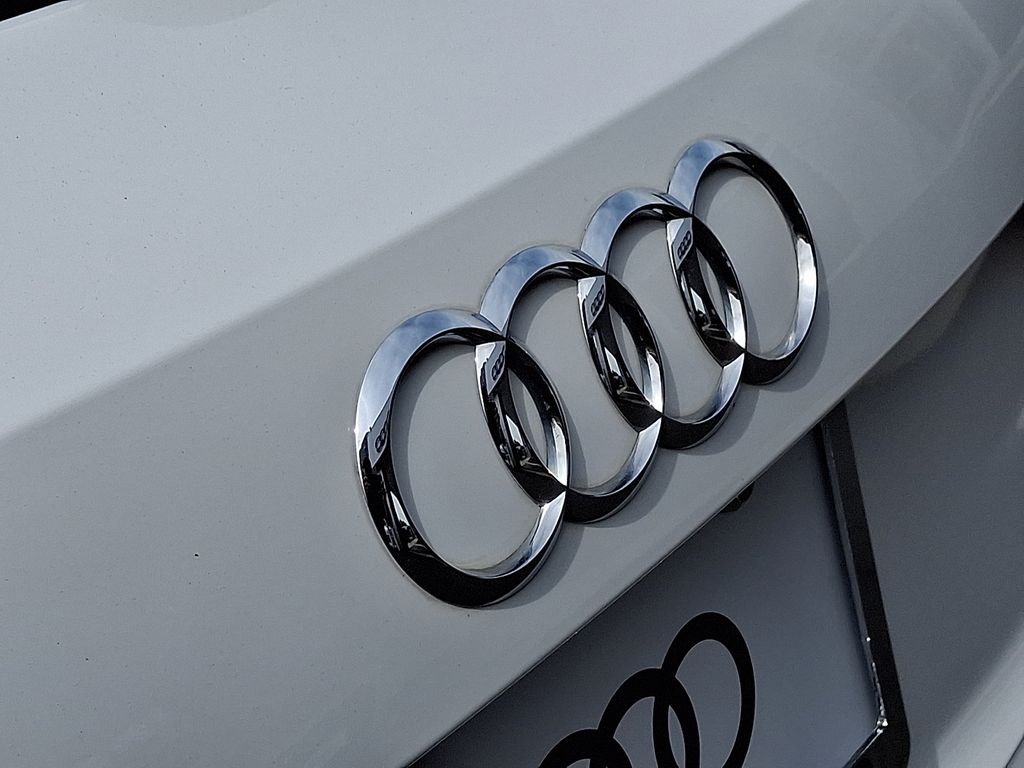 Thumbnail: 2023 Audi Q3 - 30