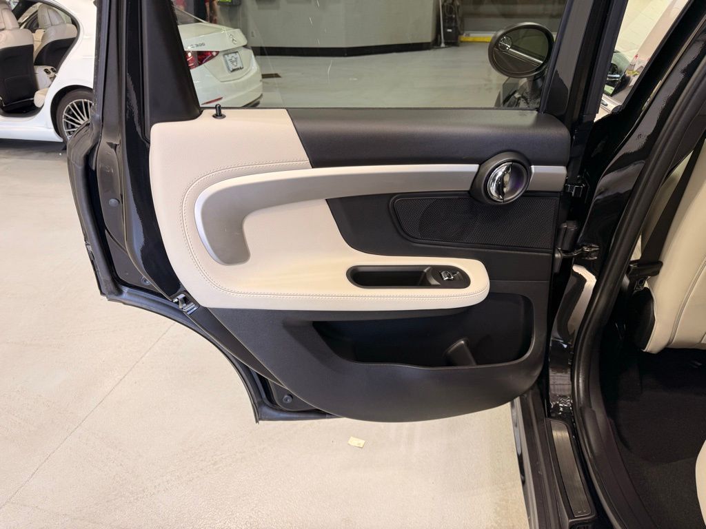 Thumbnail: 2023 MINI Cooper Countryman - 22