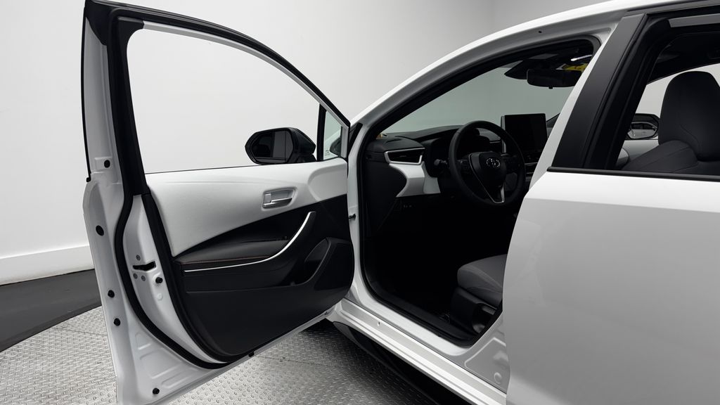 Thumbnail: 2025 Toyota Corolla - 17