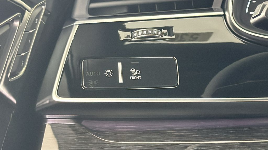 Thumbnail: 2025 Audi Q7 - 18