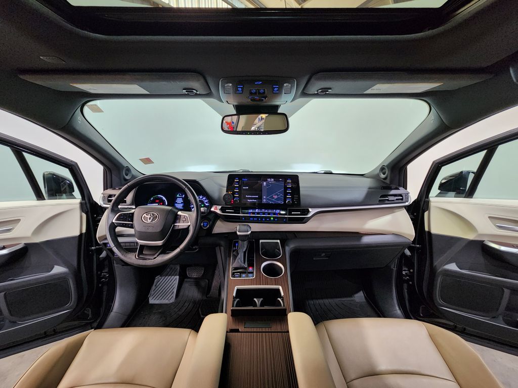 2022 Toyota Sienna XLE
