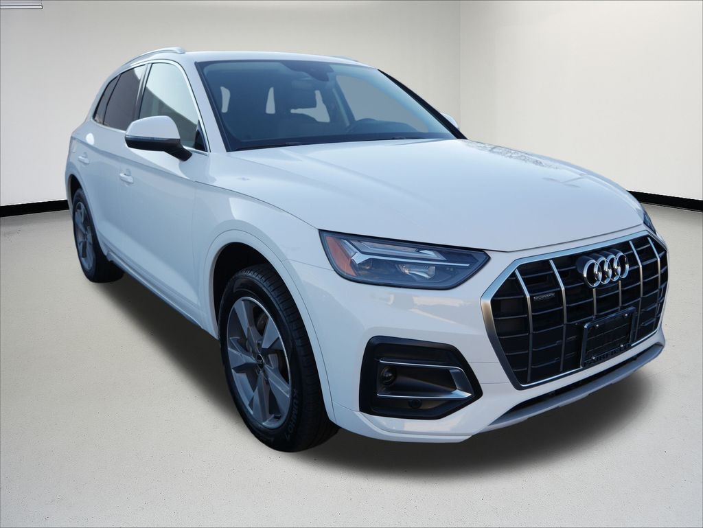 Thumbnail: 2023 Audi Q5 - 7