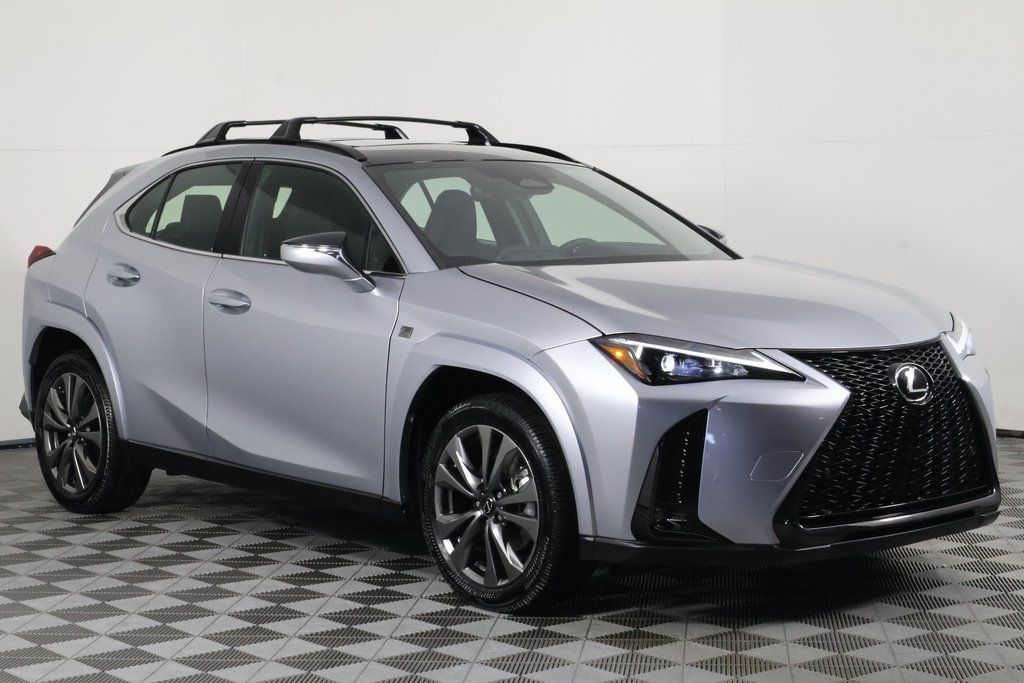 Thumbnail: 2025 Lexus UX - 3