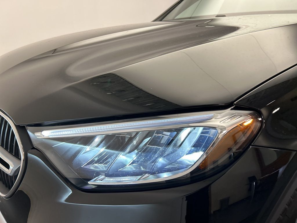 Thumbnail: 2026 Mercedes-Benz GLC - 9