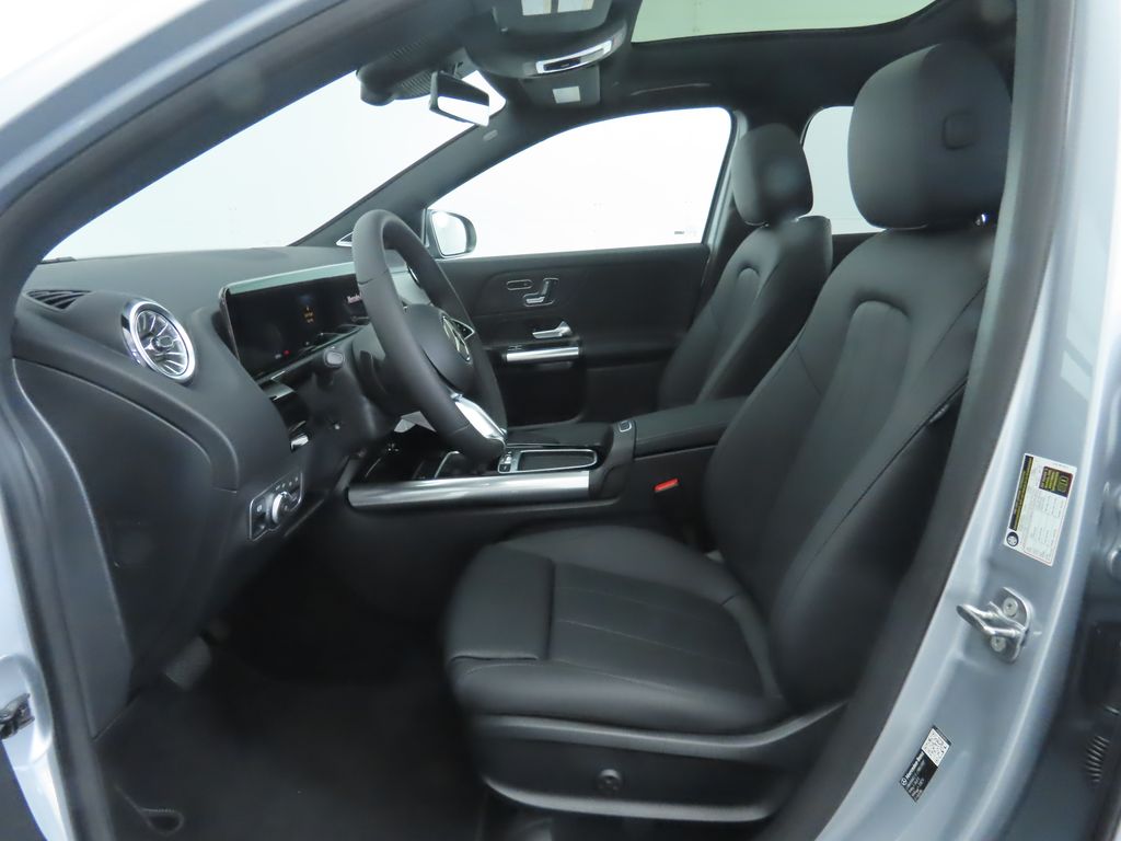 Thumbnail: 2026 Mercedes-Benz GLA - 20