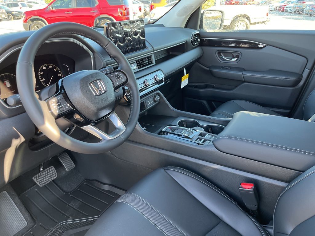 Thumbnail: 2025 Honda Pilot - 11