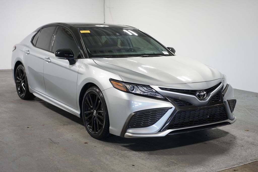 2021 Toyota Camry XSE 3