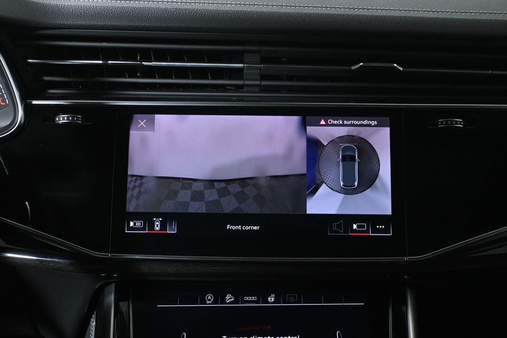 Thumbnail: 2026 Audi Q7 - 22