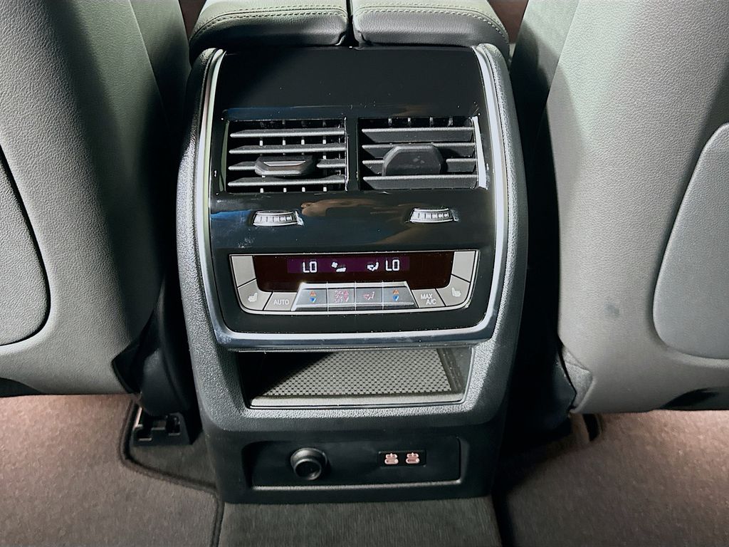 Thumbnail: 2026 BMW X5 - 18