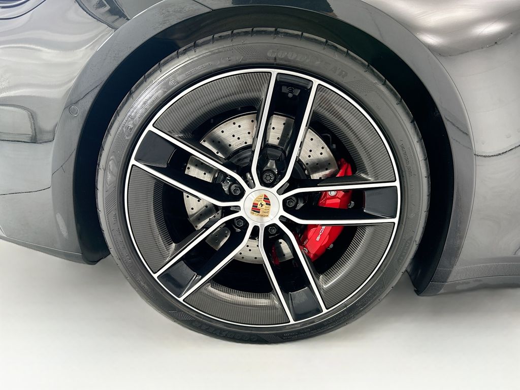 Thumbnail: 2026 Porsche 911 - 31