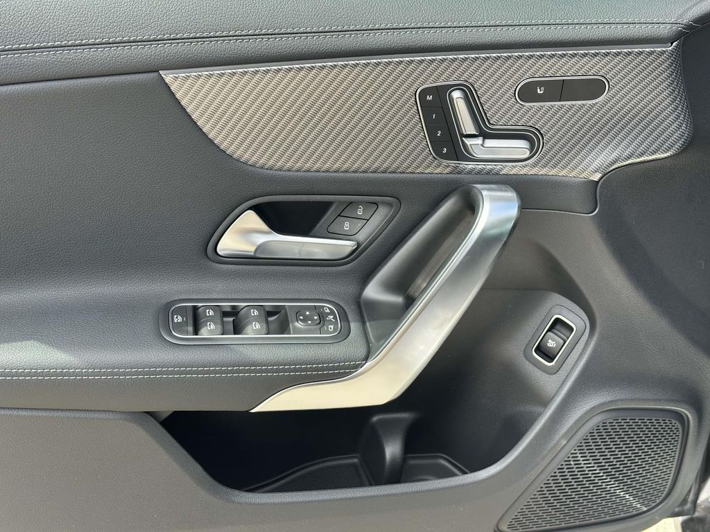 2025 Mercedes-Benz CLA 250 16