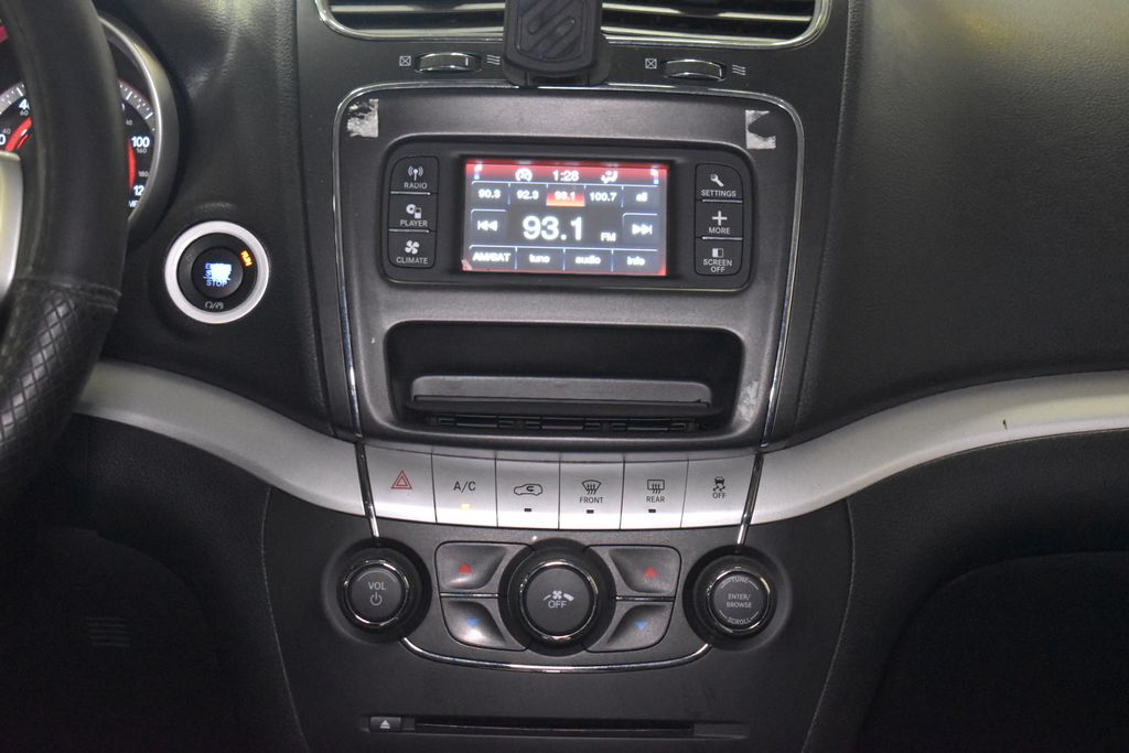 2018 Dodge Journey SE 16