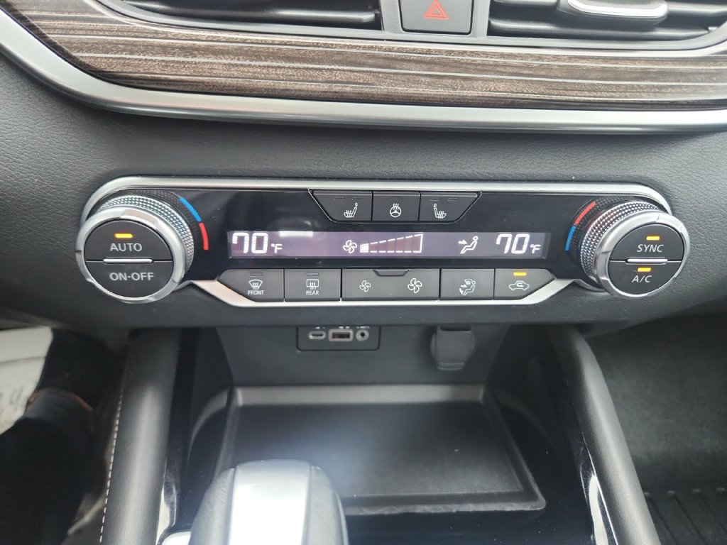 2020 Nissan Altima 2.5 SL Black at South Hills Kia