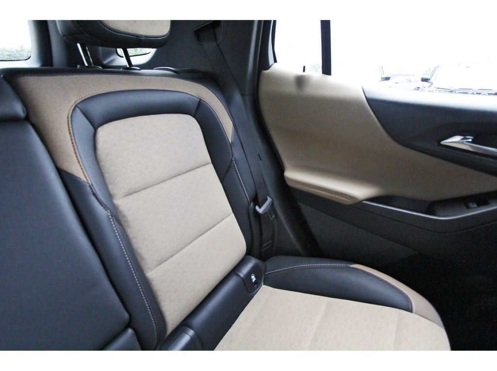 2026 Chevrolet Equinox ACTIV - 11