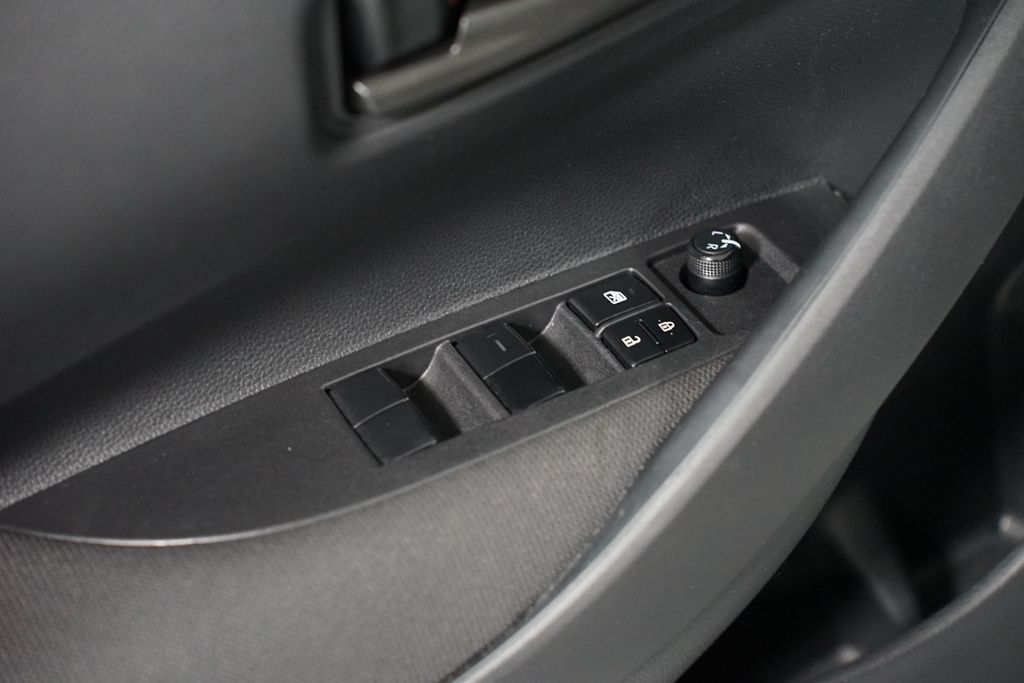 Thumbnail: 2025 Toyota Corolla - 28