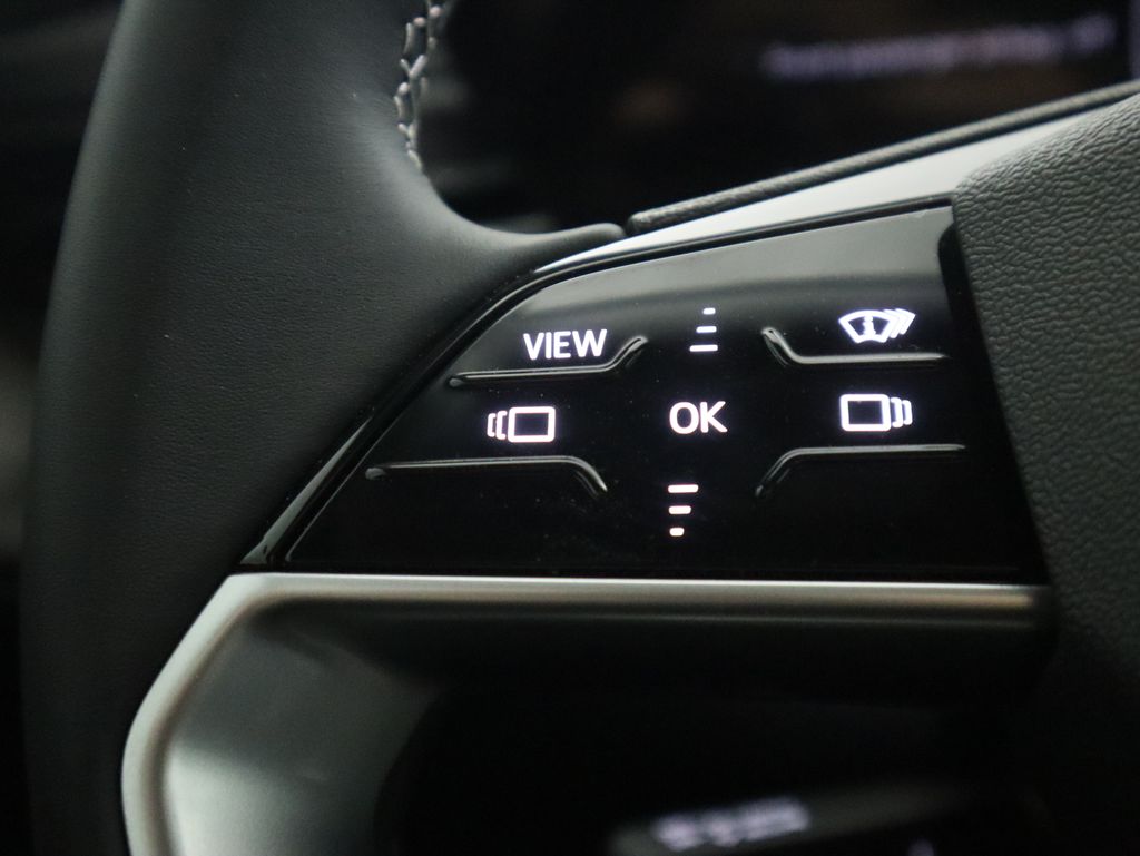 Thumbnail: 2025 Audi Q5 - 12