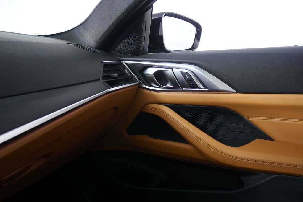 Thumbnail: 2022 BMW 4 Series - 25