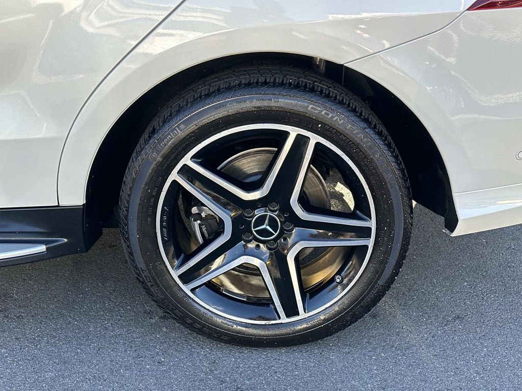 Thumbnail: 2018 Mercedes-Benz GLE - 15