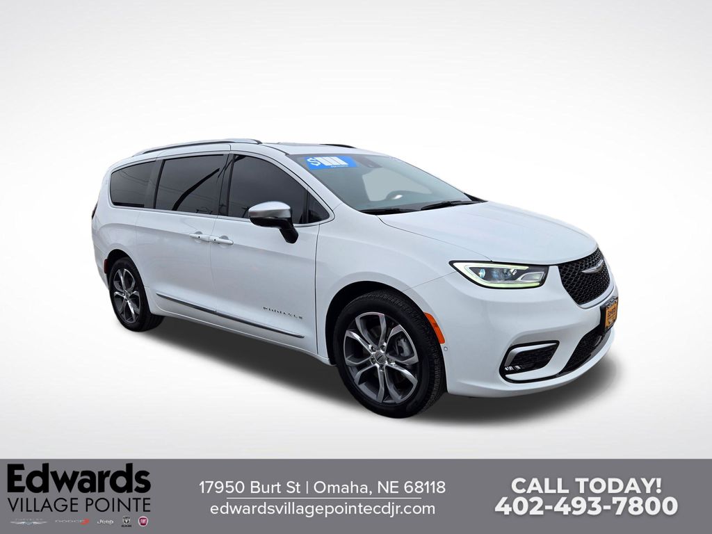 2025 Chrysler Pacifica Pinnacle AWD