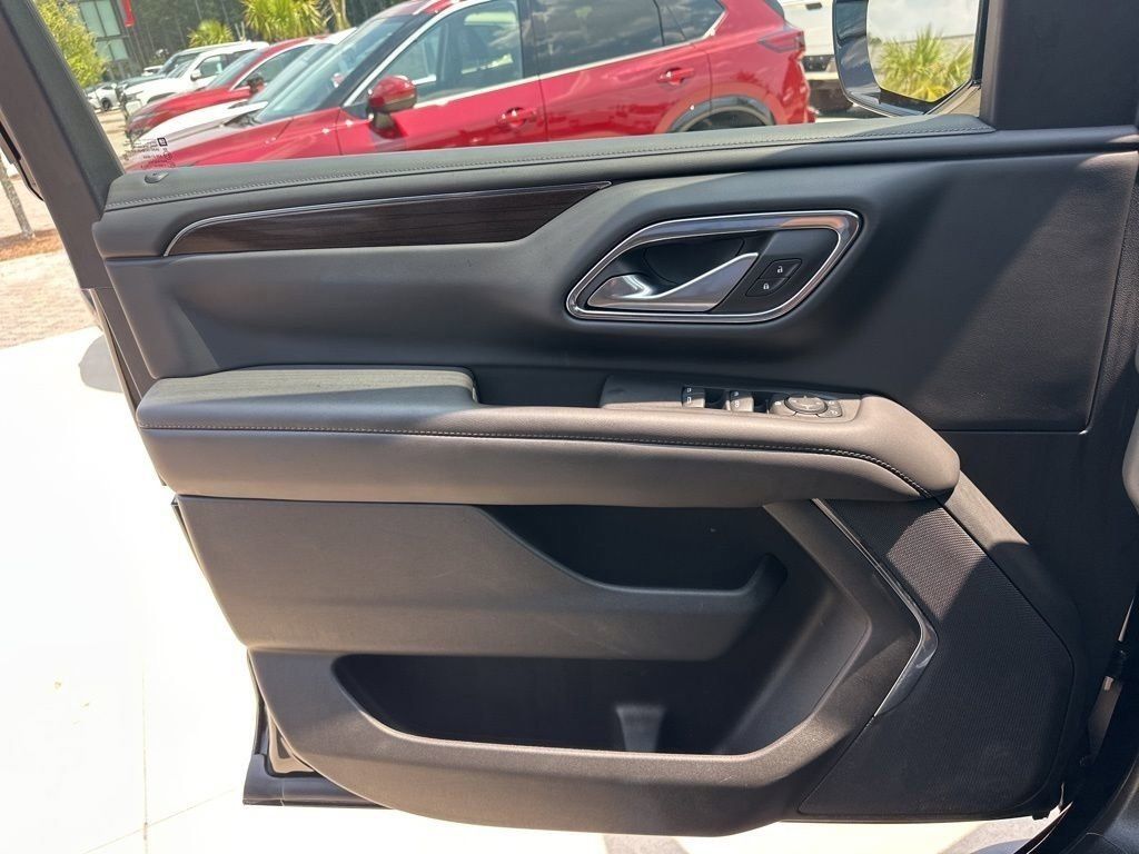 2022 Onyx Black GMC Yukon XL SLE 4X4 SUV
