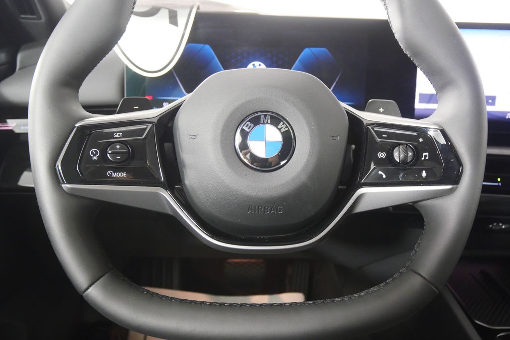 Thumbnail: 2025 BMW 5 Series - 23