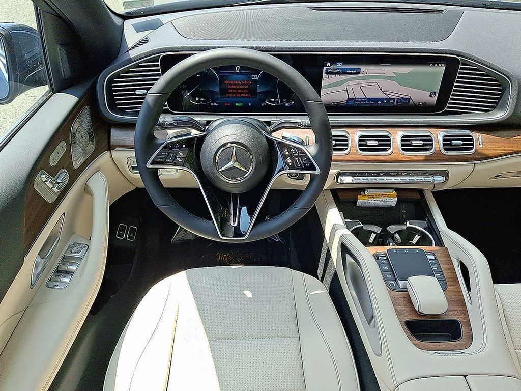 Thumbnail: 2025 Mercedes-Benz GLE - 8