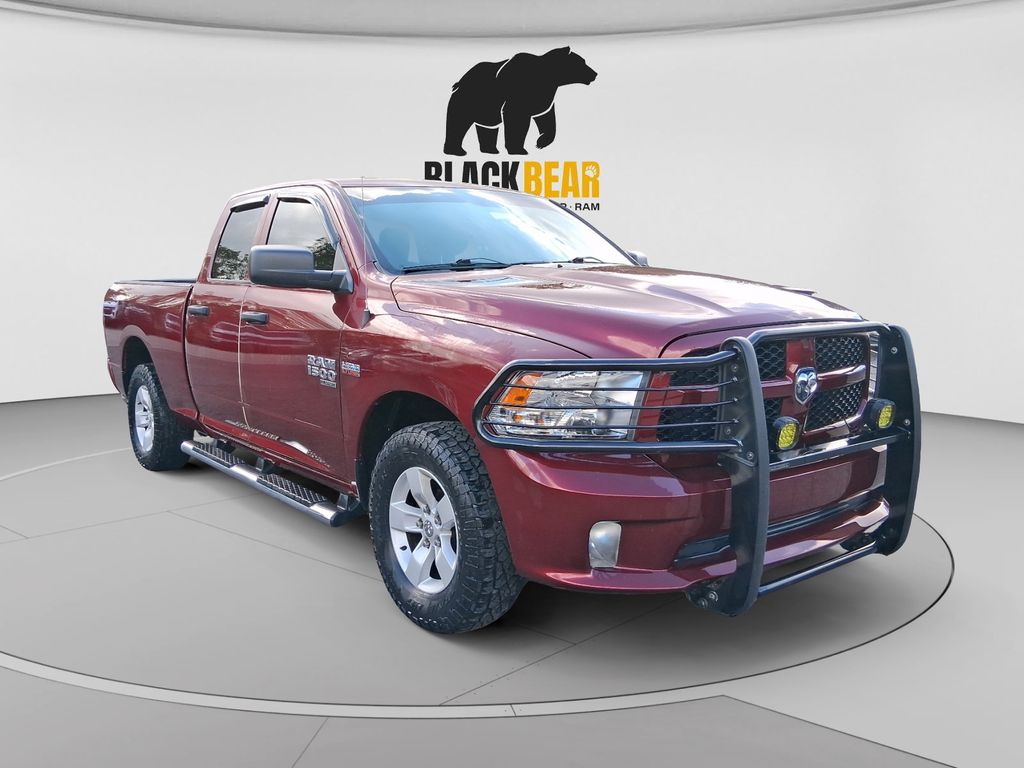 2019 RAM 1500 Rojo (Delmonico Red Pearlcoat) Camioneta Todo terreno 8 velocidades Automática