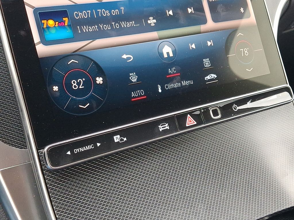 Thumbnail: 2024 Mercedes-Benz GLC - 15