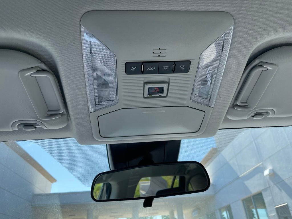 2024 Toyota RAV4 XLE 15