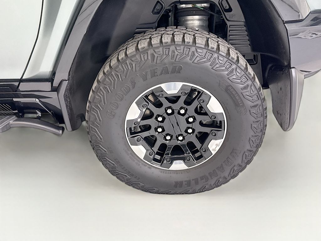Thumbnail: 2024 GMC Hummer EV - 30