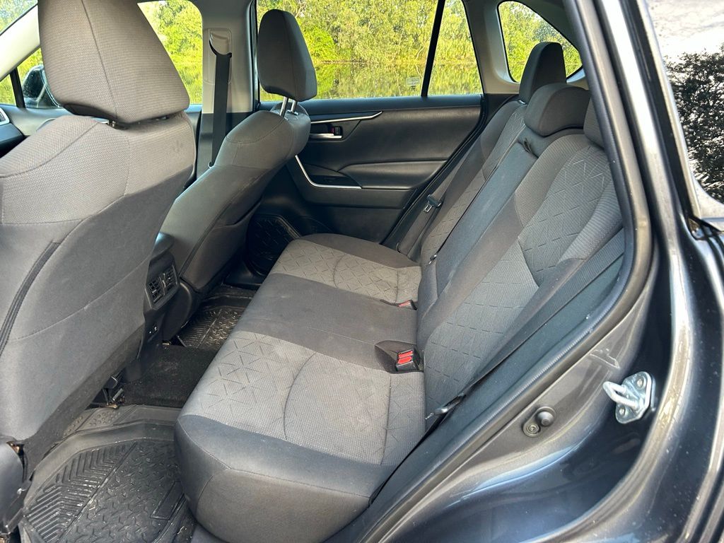 Thumbnail: 2021 Toyota RAV4 - 13