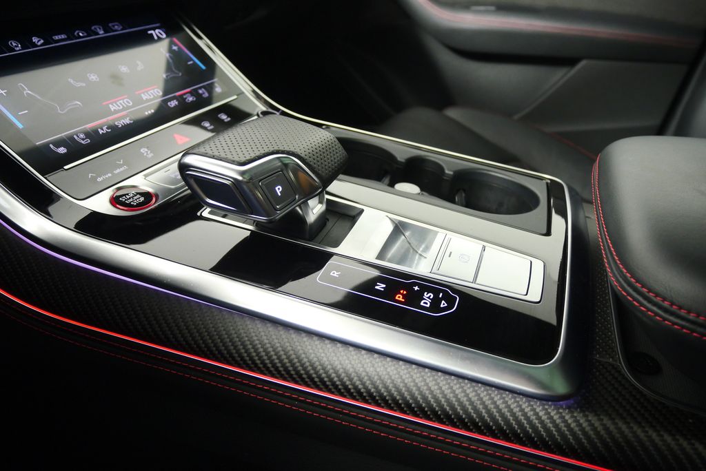 Thumbnail: 2021 Audi RS Q8 - 28