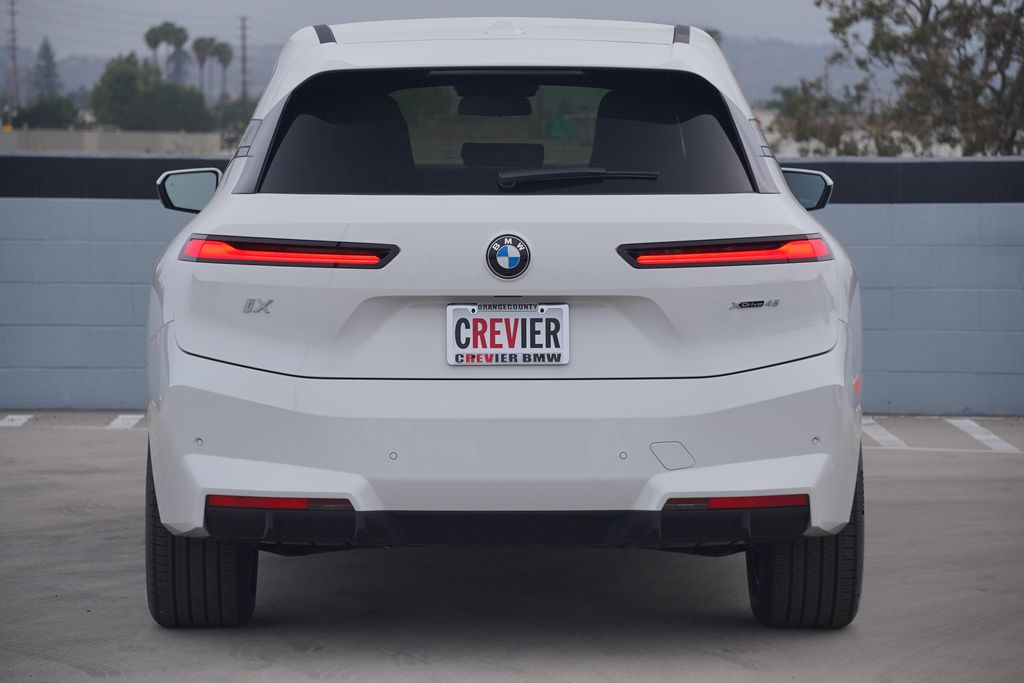 Thumbnail: 2026 BMW iX - 6