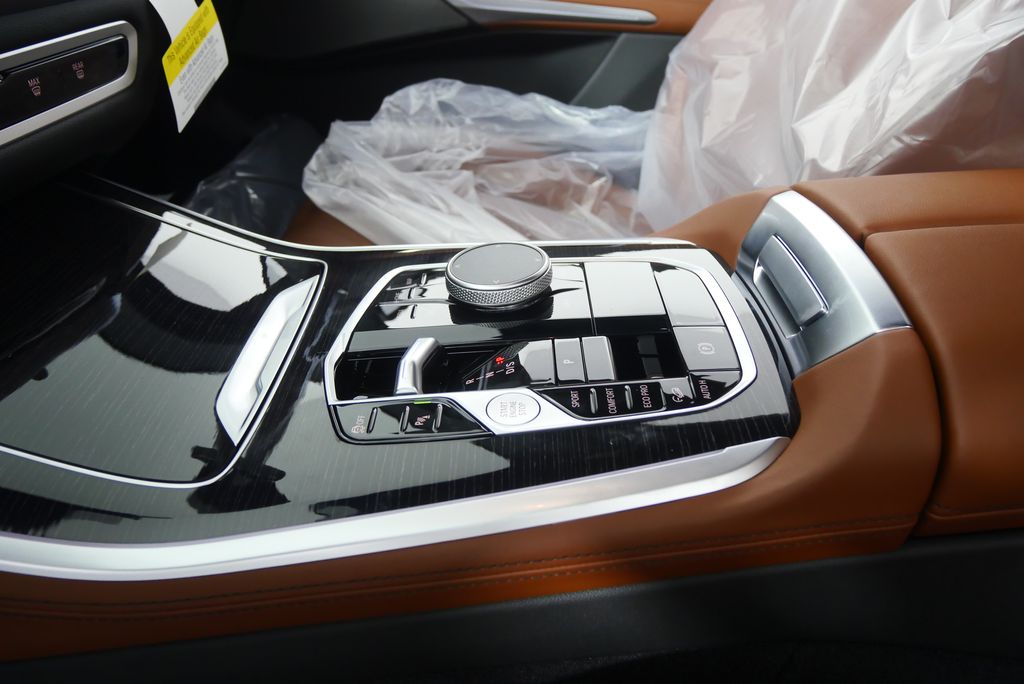 Thumbnail: 2026 BMW X5 - 22