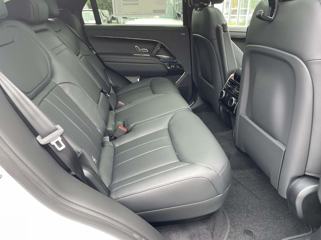 New 2026 White Land Rover Dynamic SE image 19