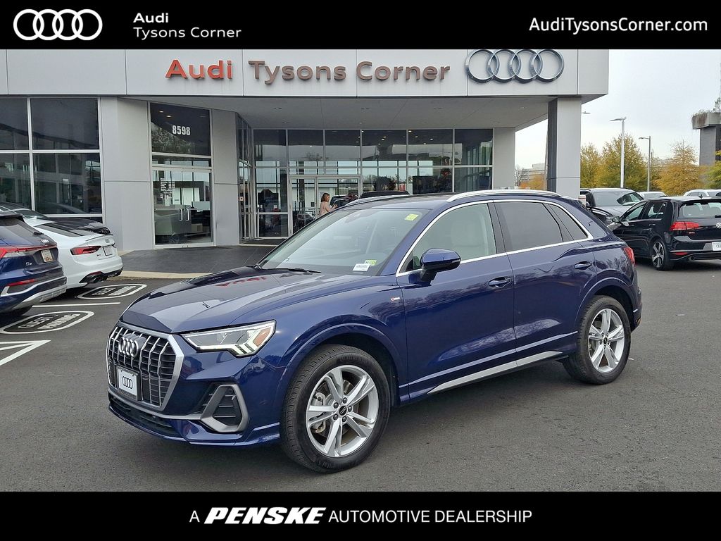 2024 Audi Q3 Premium -
                Vienna, VA