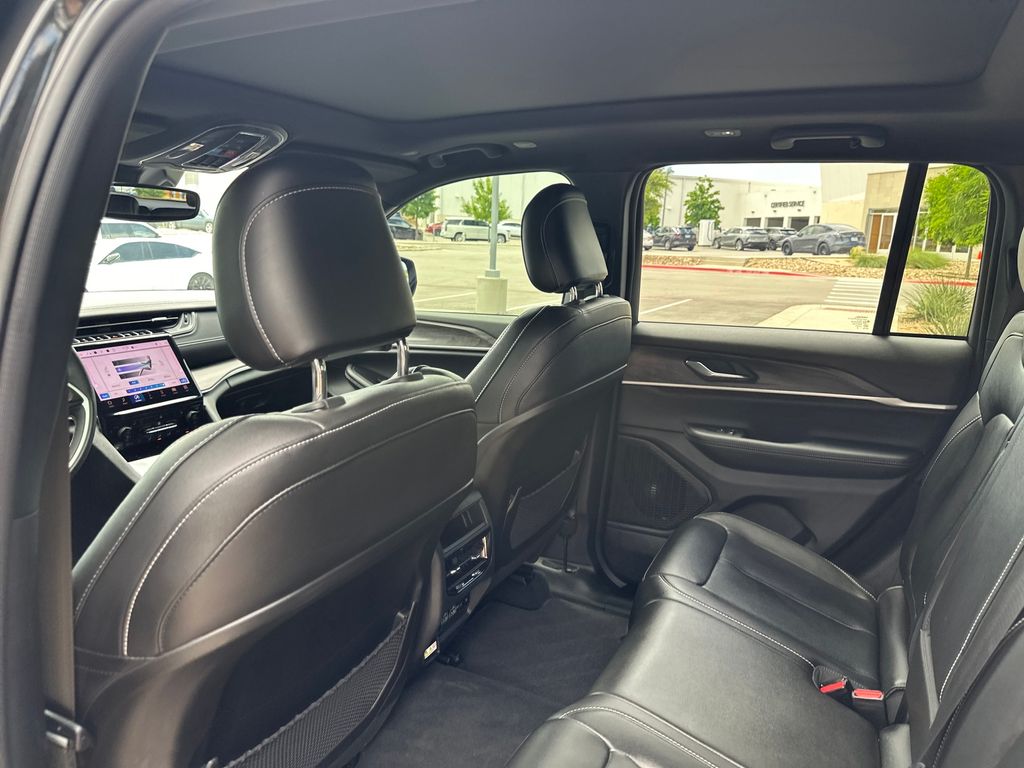 Used Car 2024 Jeep Grand Cherokee  Limited For Sale Under $35,000 In Austin, Texas