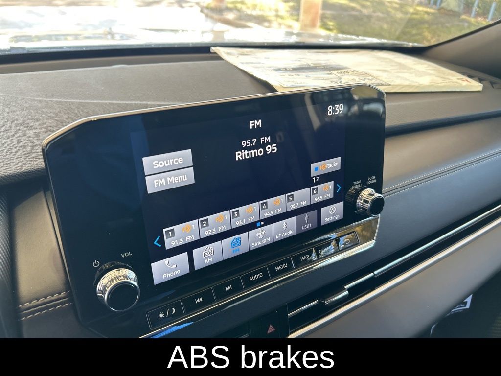 View vehicle photo 7