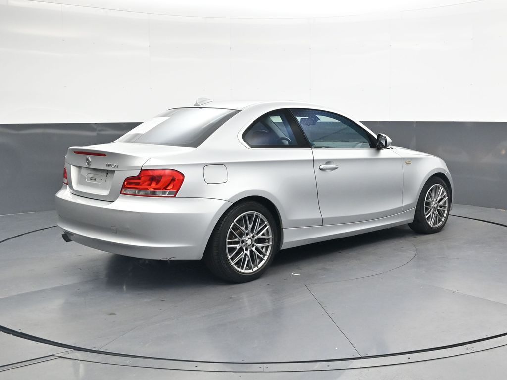 Used 2012 Silver BMW 128i image 4