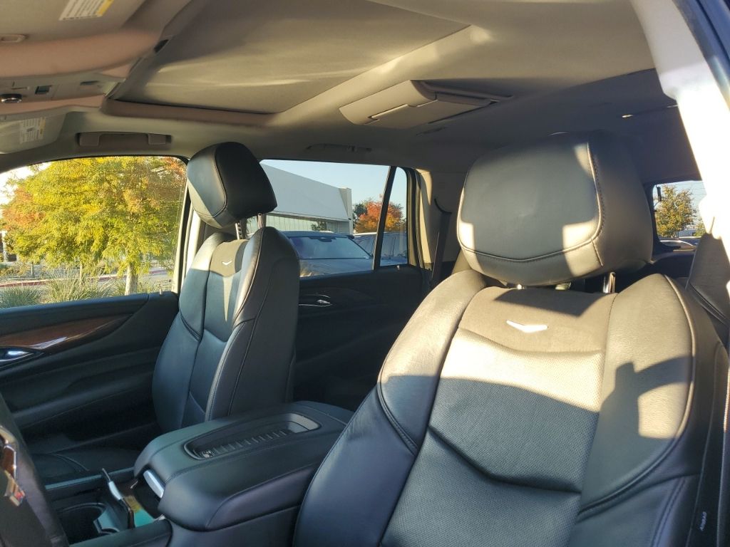Used Car 2020 Cadillac Escalade  Luxury For Sale Under $30,000 In Austin, Texas