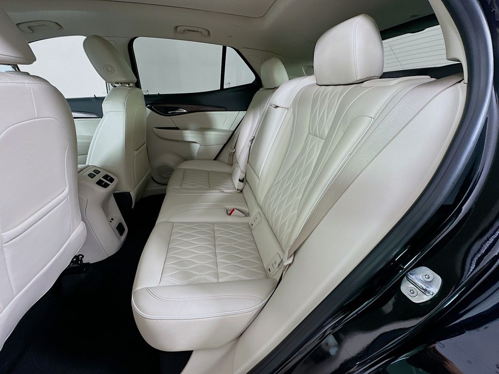 Thumbnail: 2022 Buick Envision - 25