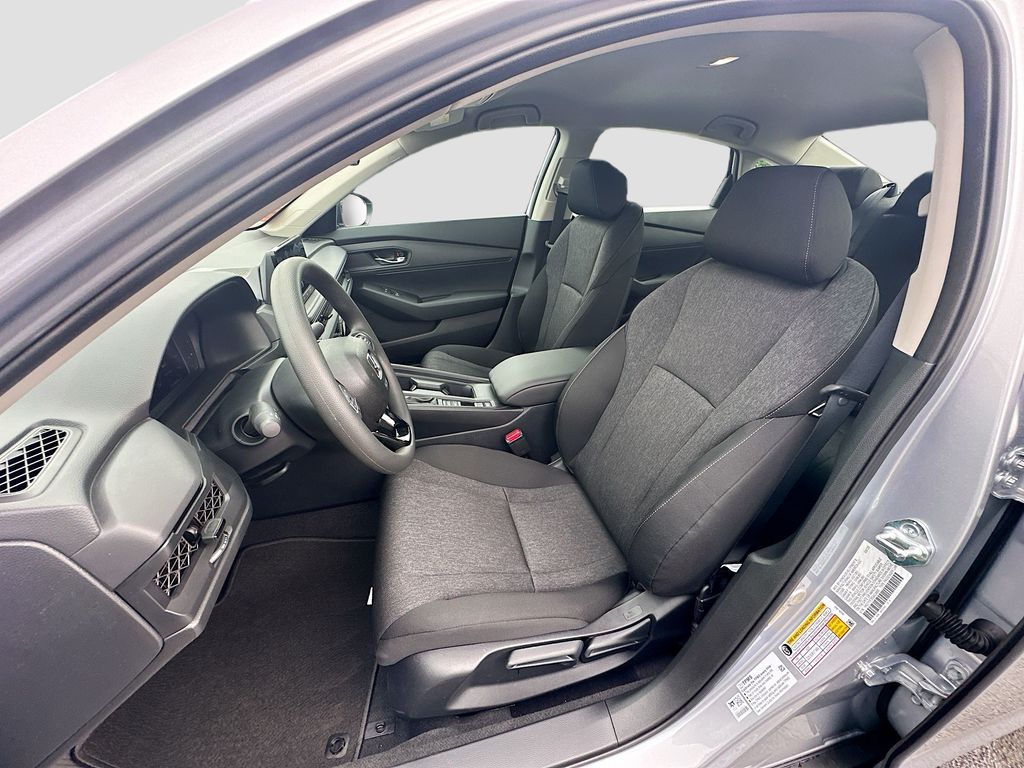 2025 Honda Accord LX 15