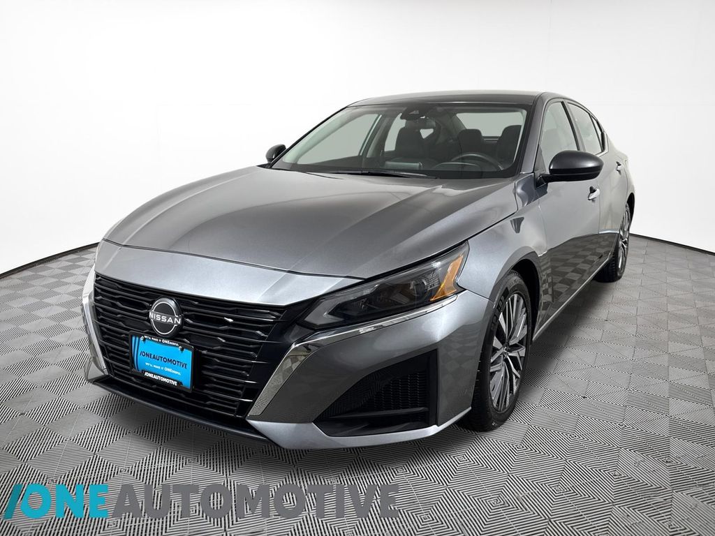 Gray (Gun Metallic) 2024 Nissan Altima Sedan Front-Wheel Drive Continuously Variable Transmission