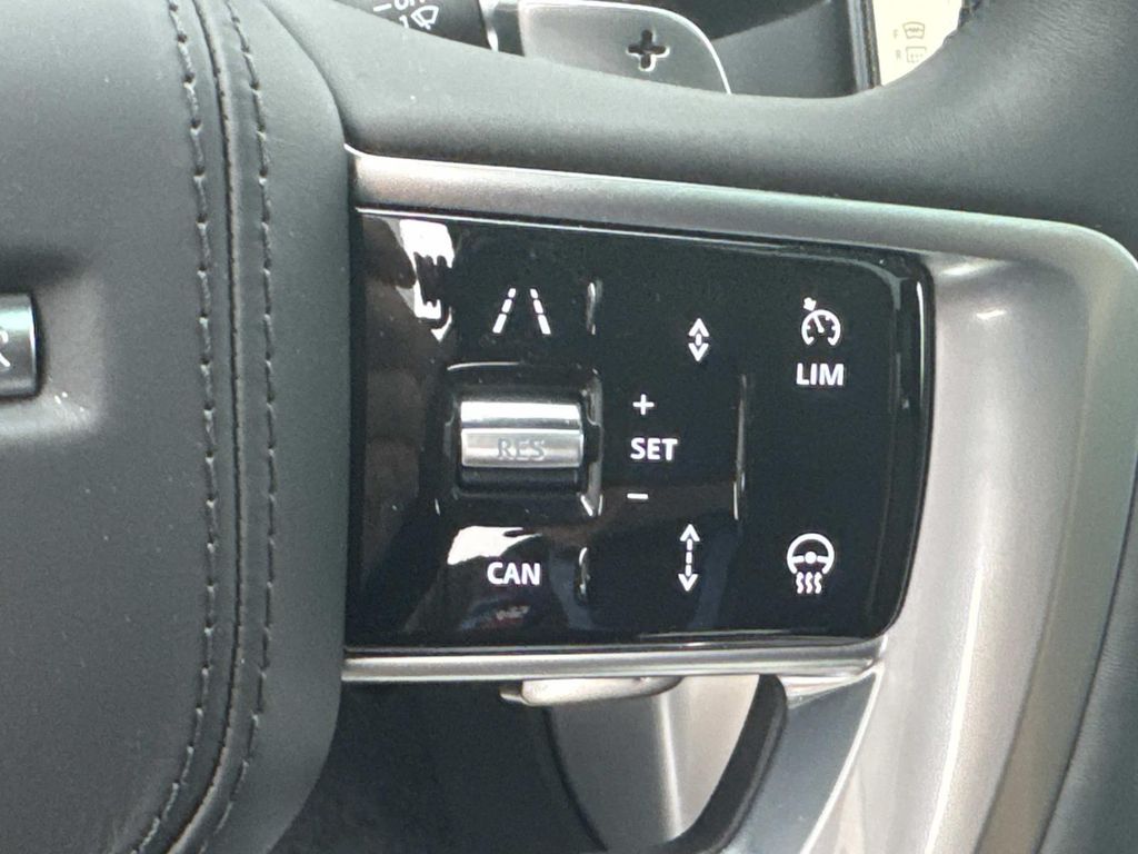 New 2026 Black Land Rover SE image 31