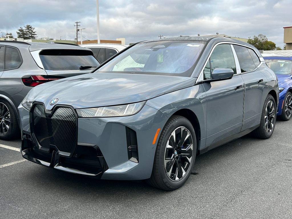 Thumbnail: 2026 BMW iX - 2