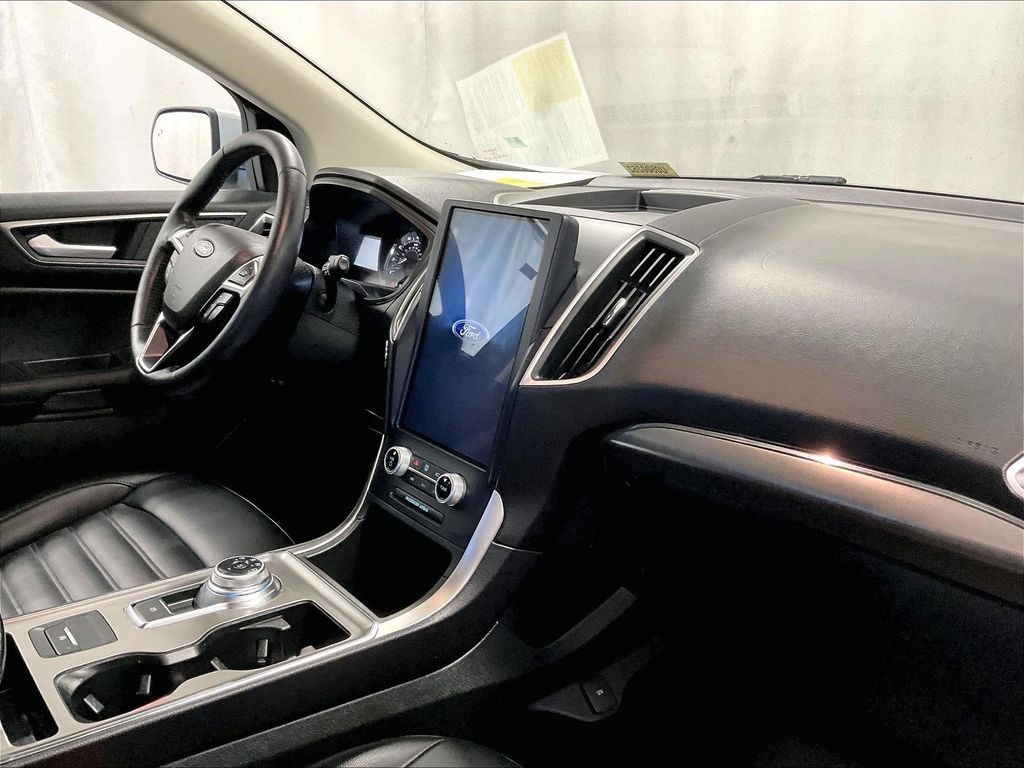 2022 Ford Edge — photo 14