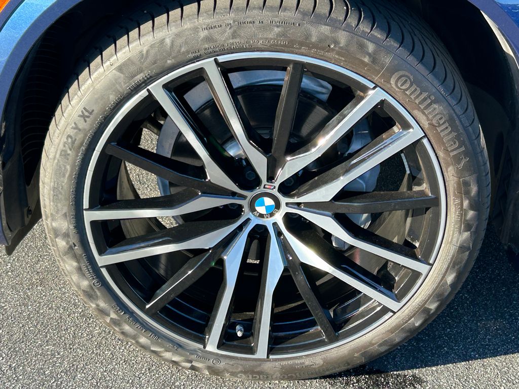 Thumbnail: 2023 BMW X5 - 9
