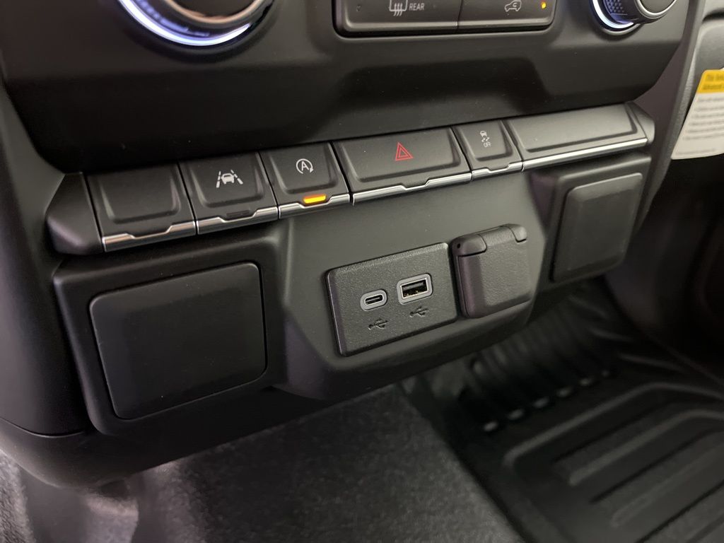 Thumbnail: 2026 Chevrolet Silverado 1500 - 30