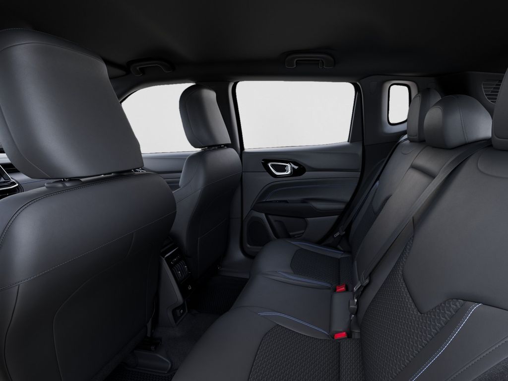 2026 Jeep Compass Latitude Gray at South Hills CDJR